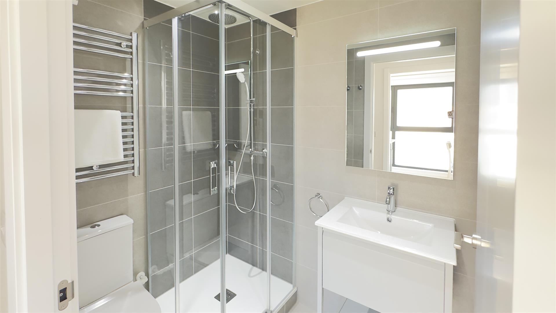 Image of Apartment - 1 Bedrooms - 1 Bathrooms for Sale in Victory Suites-Gibraltar, Image 4